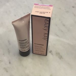 Mary Kay Ivory 6 Luminous wear